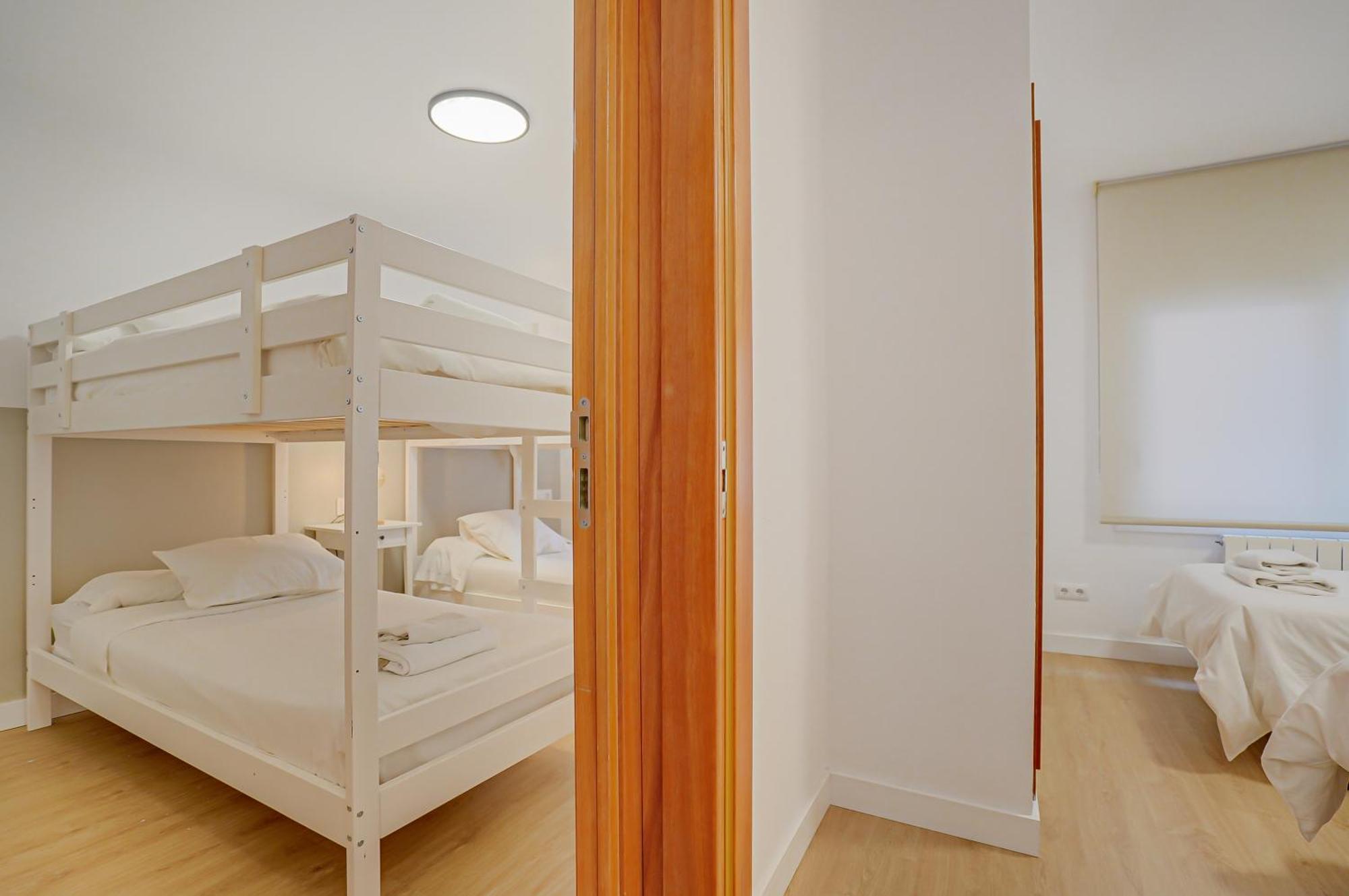 Hostal Y Apartamento Moli De Mar Lloret de Mar Bagian luar foto