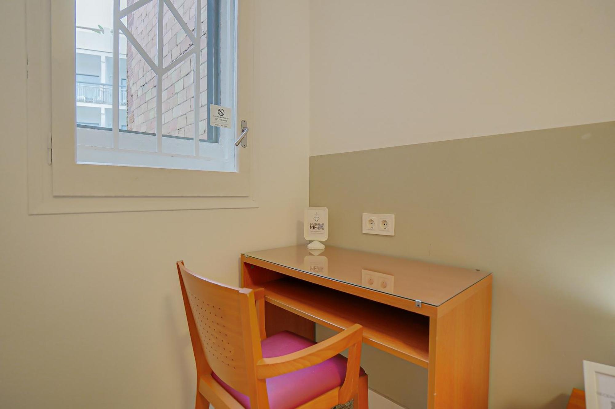 Hostal Y Apartamento Moli De Mar Lloret de Mar Bagian luar foto
